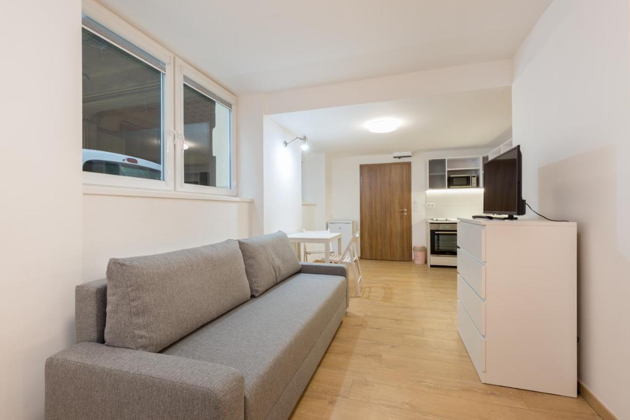 Minimalist Styled Tiny Ap @New York Cafe Apartment Budapest Exterior photo